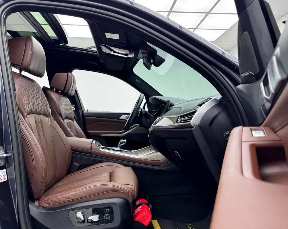BMW X7 xDrive40i M Sport 2020 - photo 9 - Import Émirats | International Cars