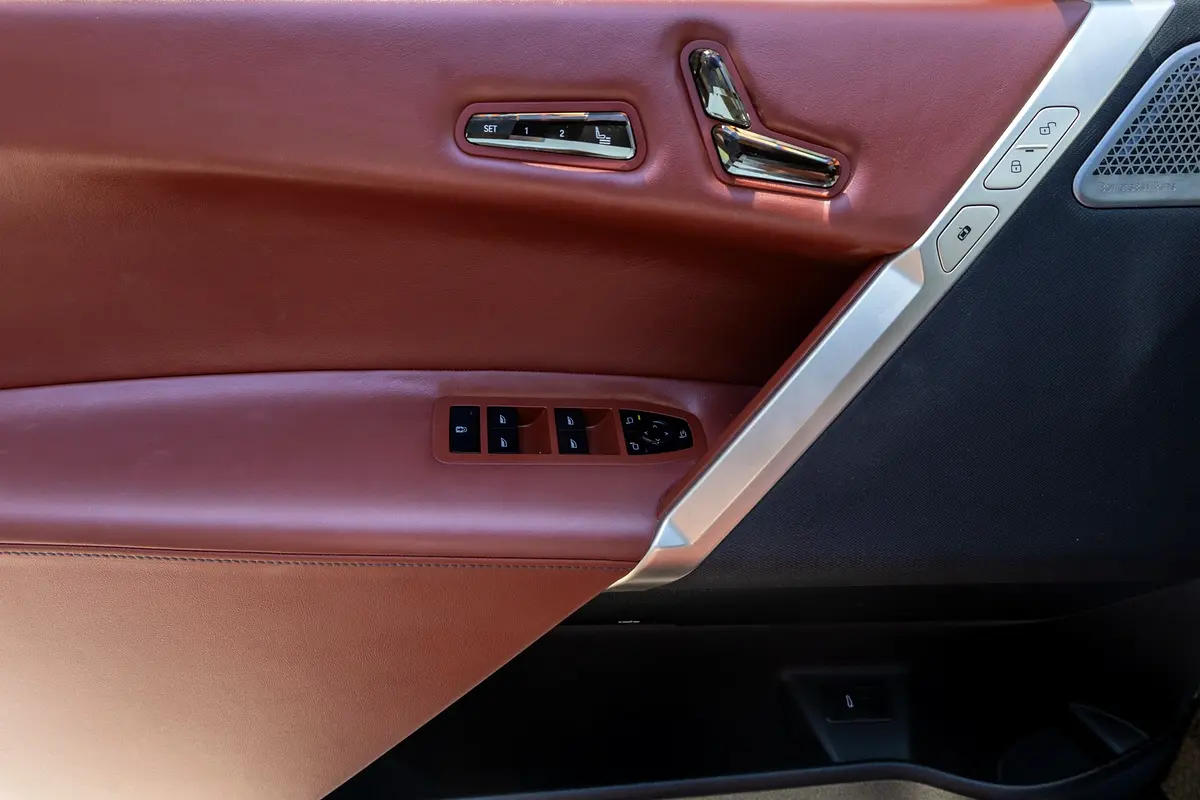 BMW iX xDrive50 2023 - photo 10 - Import Émirats | International Cars