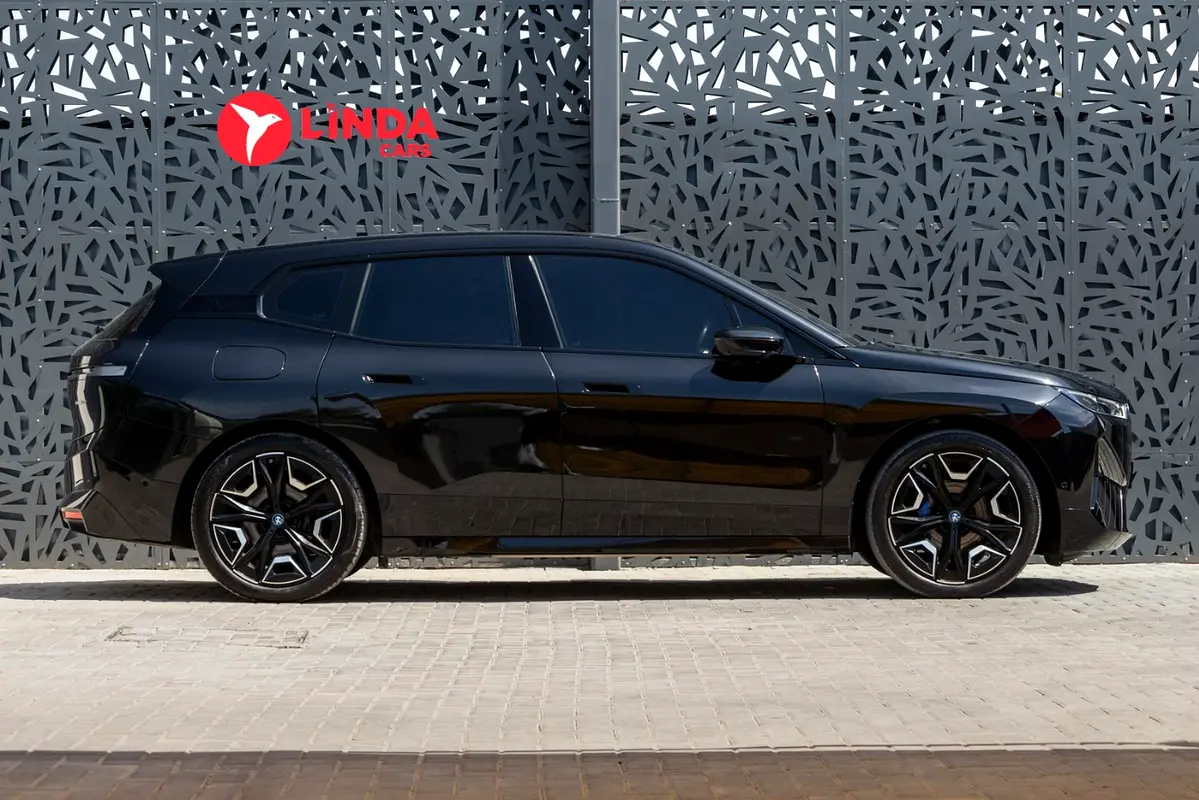 BMW iX xDrive50 2023 - photo 8 - Import Émirats | International Cars