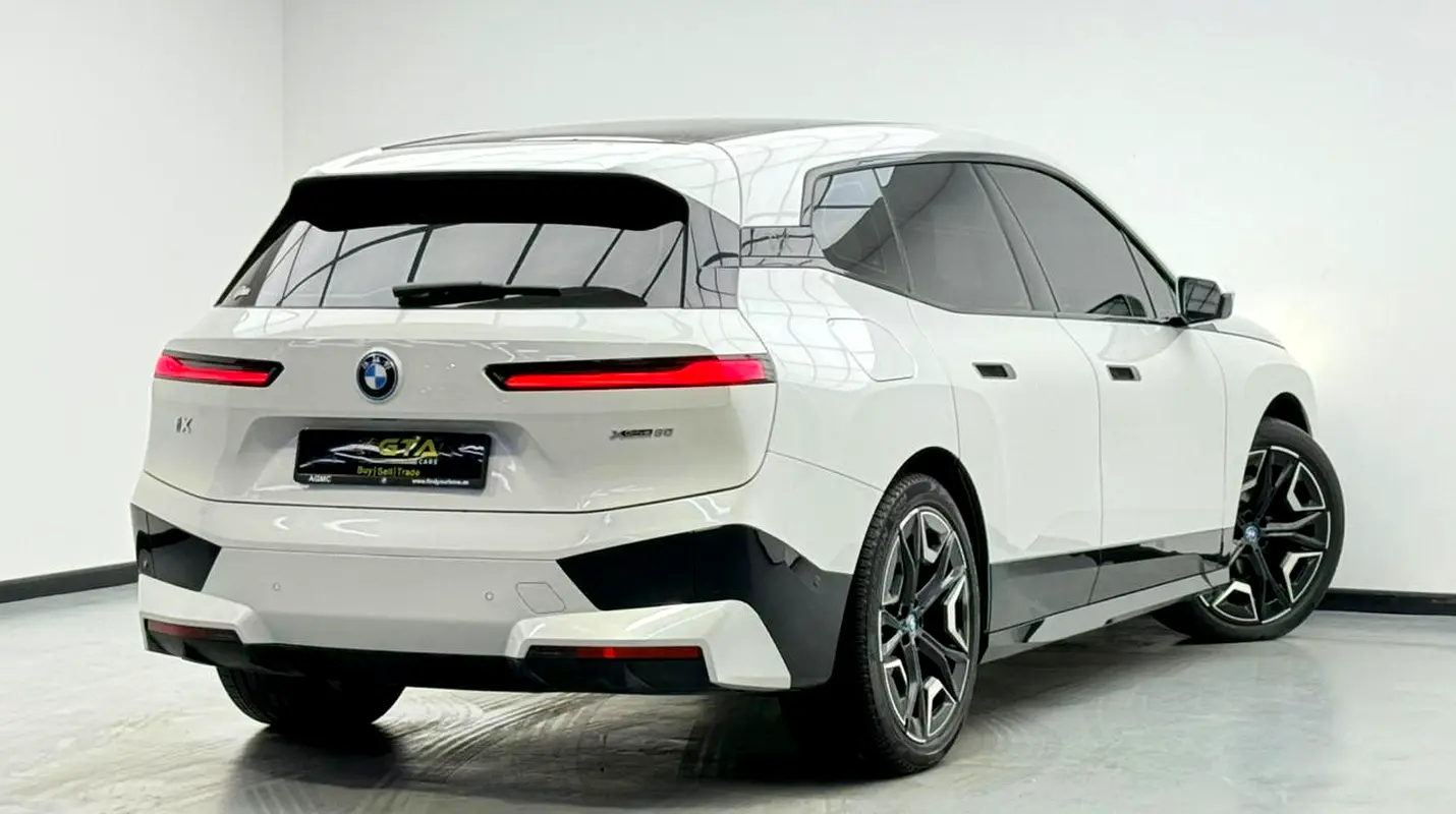 BMW iX xDrive50 2024 - photo 4 - Import Émirats | International Cars