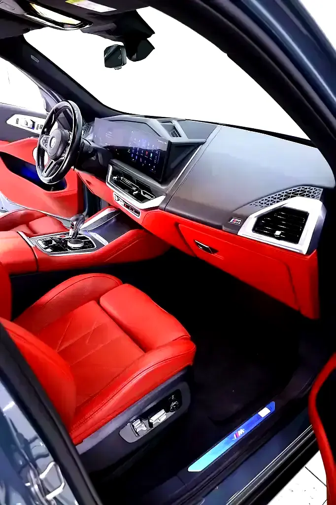 BMW XM 2023 - photo 10 - Import Émirats | International Cars