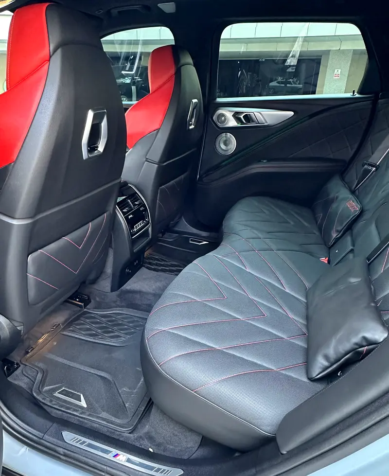 BMW XM XM Label 2024 - photo 10 - Import Émirats | International Cars