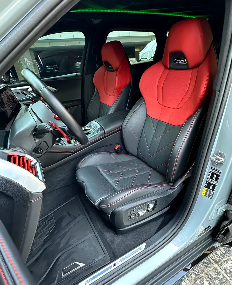 BMW XM XM Label 2024 - photo 9 - Import Émirats | International Cars