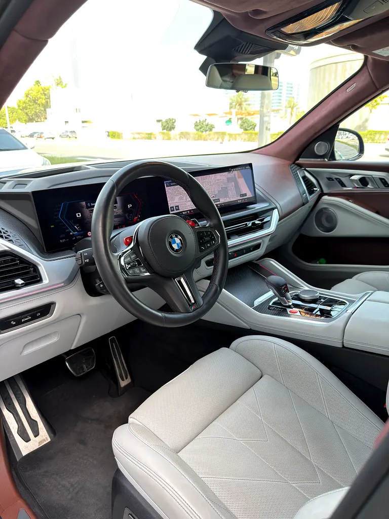 BMW XM 2024 - photo 11 - Import Émirats | International Cars