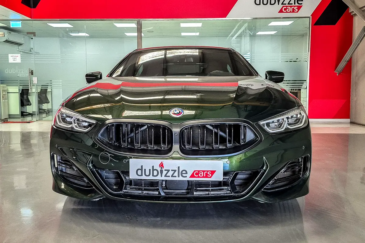 BMW 8-Series 840i 2023 - photo 2 - Import Émirats | International Cars