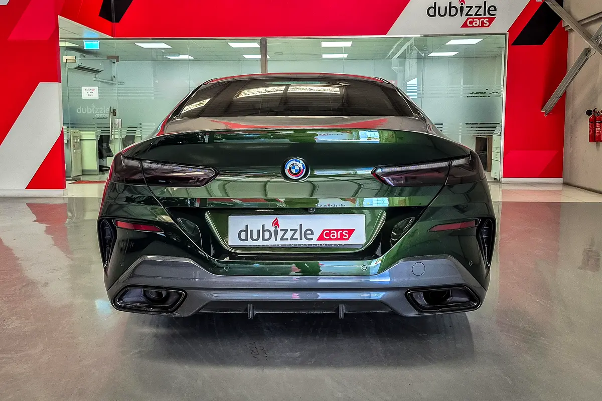BMW 8-Series 840i 2023 - photo 7 - Import Émirats | International Cars
