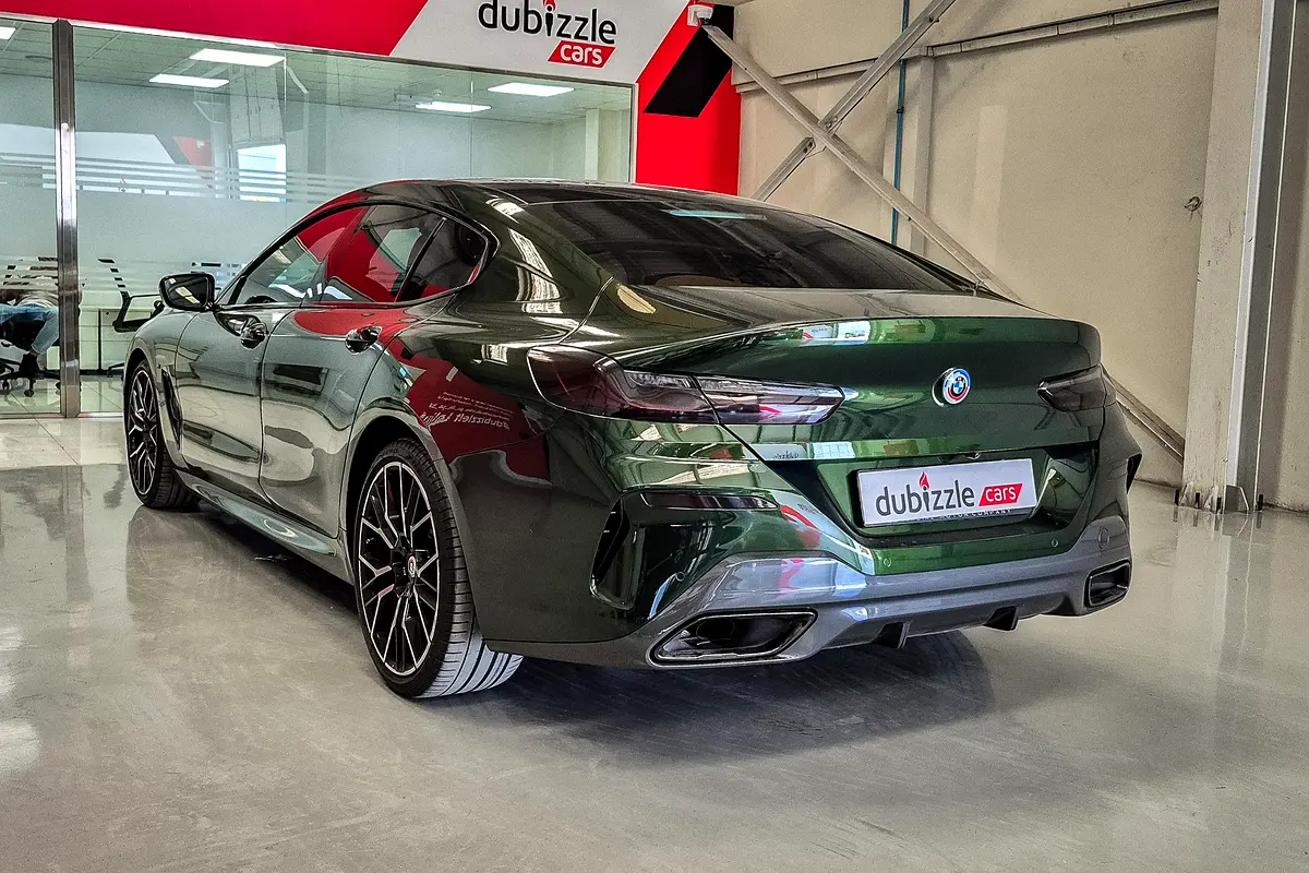 BMW 8-Series 840i 2023 - photo 8 - Import Émirats | International Cars