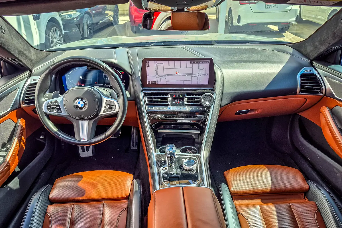 BMW 8-Series 840i 2023 - photo 9 - Import Émirats | International Cars