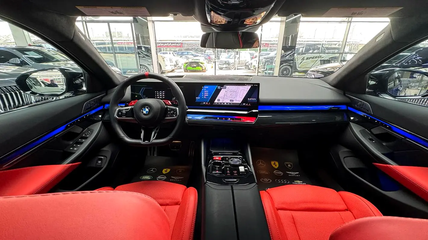 BMW M5 M5 Competition 2025 - photo 10 - Import Émirats | International Cars