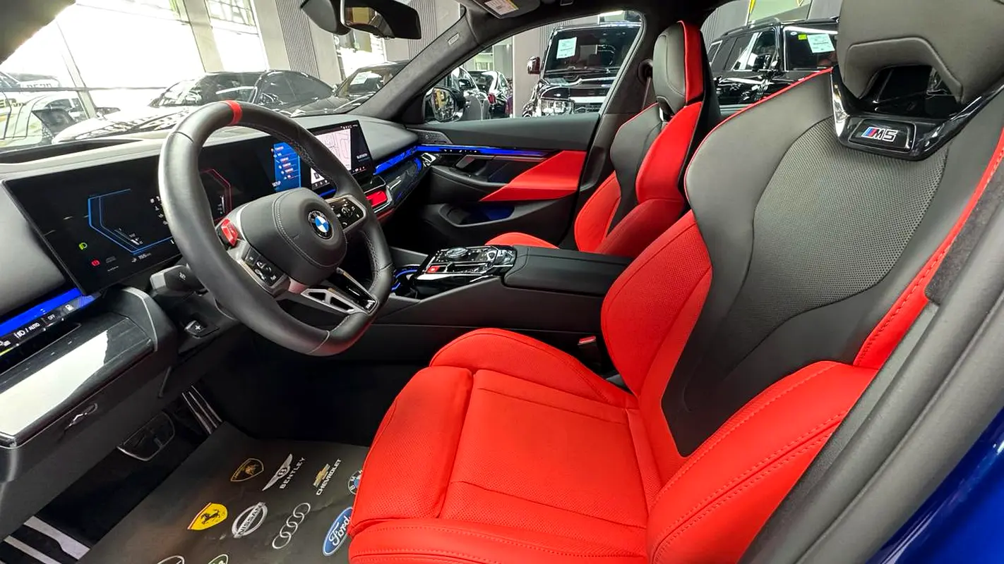 BMW M5 M5 Competition 2025 - photo 5 - Import Émirats | International Cars