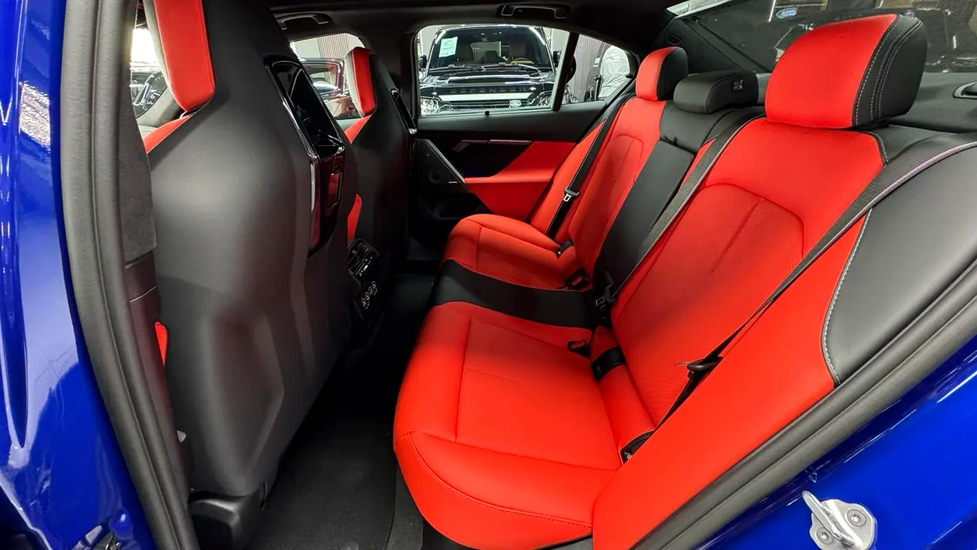 BMW M5 M5 Competition 2025 - photo 7 - Import Émirats | International Cars