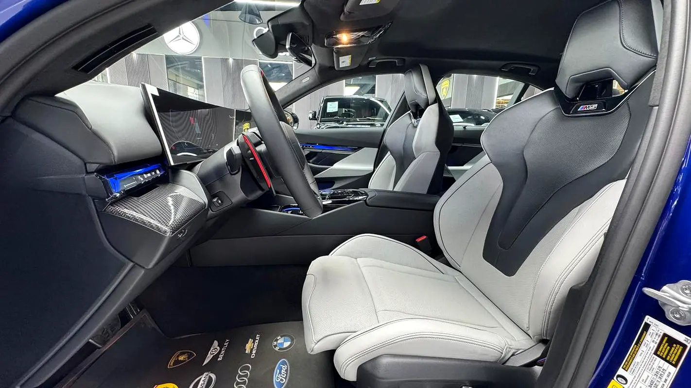 BMW M5 M5 Competition 2026 - photo 10 - Import Émirats | International Cars