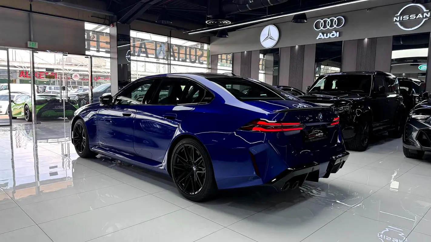 BMW M5 M5 Competition 2026 - photo 4 - Import Émirats | International Cars