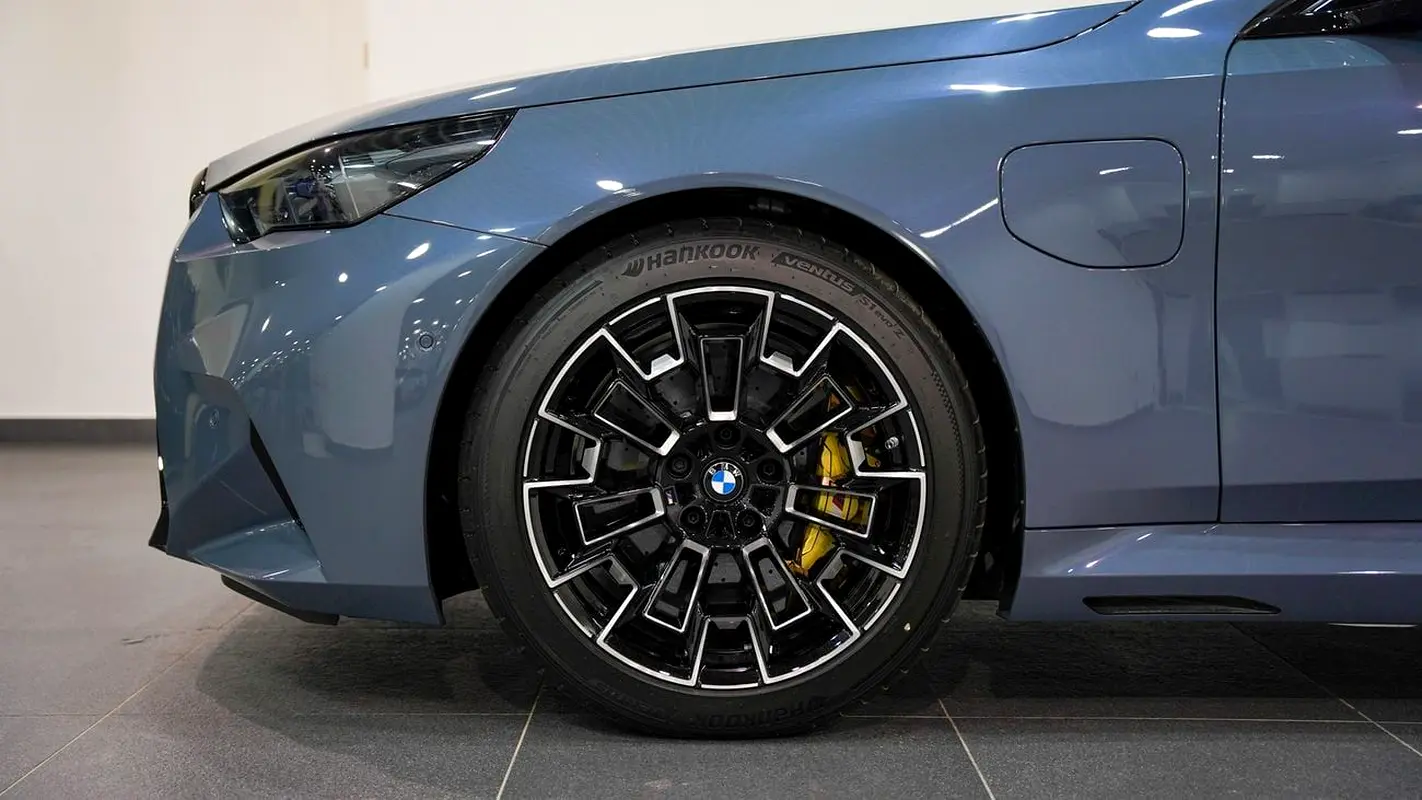 BMW M5 Other 2026 - photo 6 - Import Émirats | International Cars
