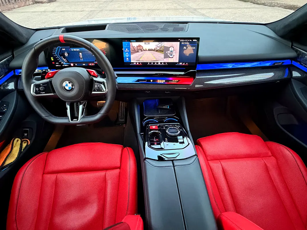 BMW M5 Standard 2025 - photo 9 - Import Émirats | International Cars