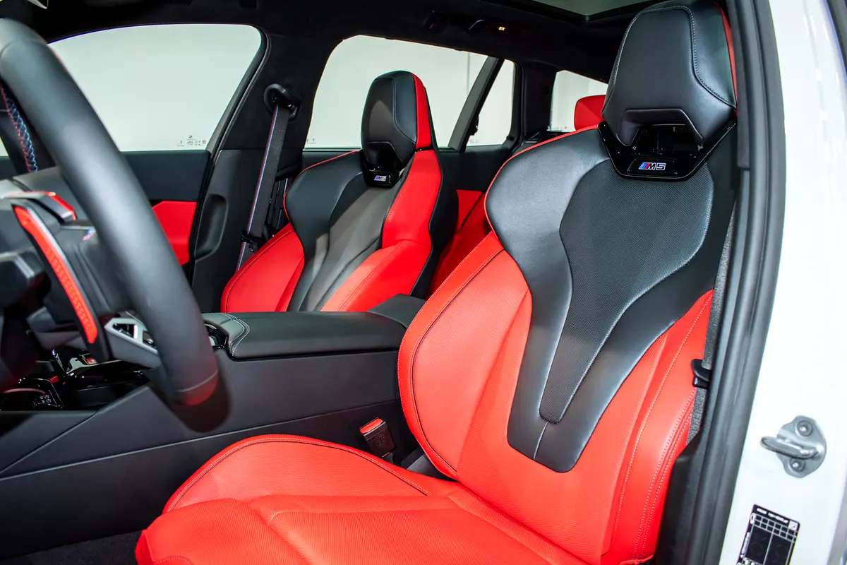 BMW M5 T 2026 - photo 10 - Import Émirats | International Cars