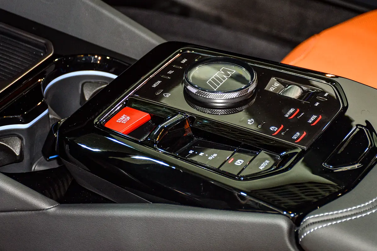 BMW M5 Other 2026 - photo 11 - Import Émirats | International Cars