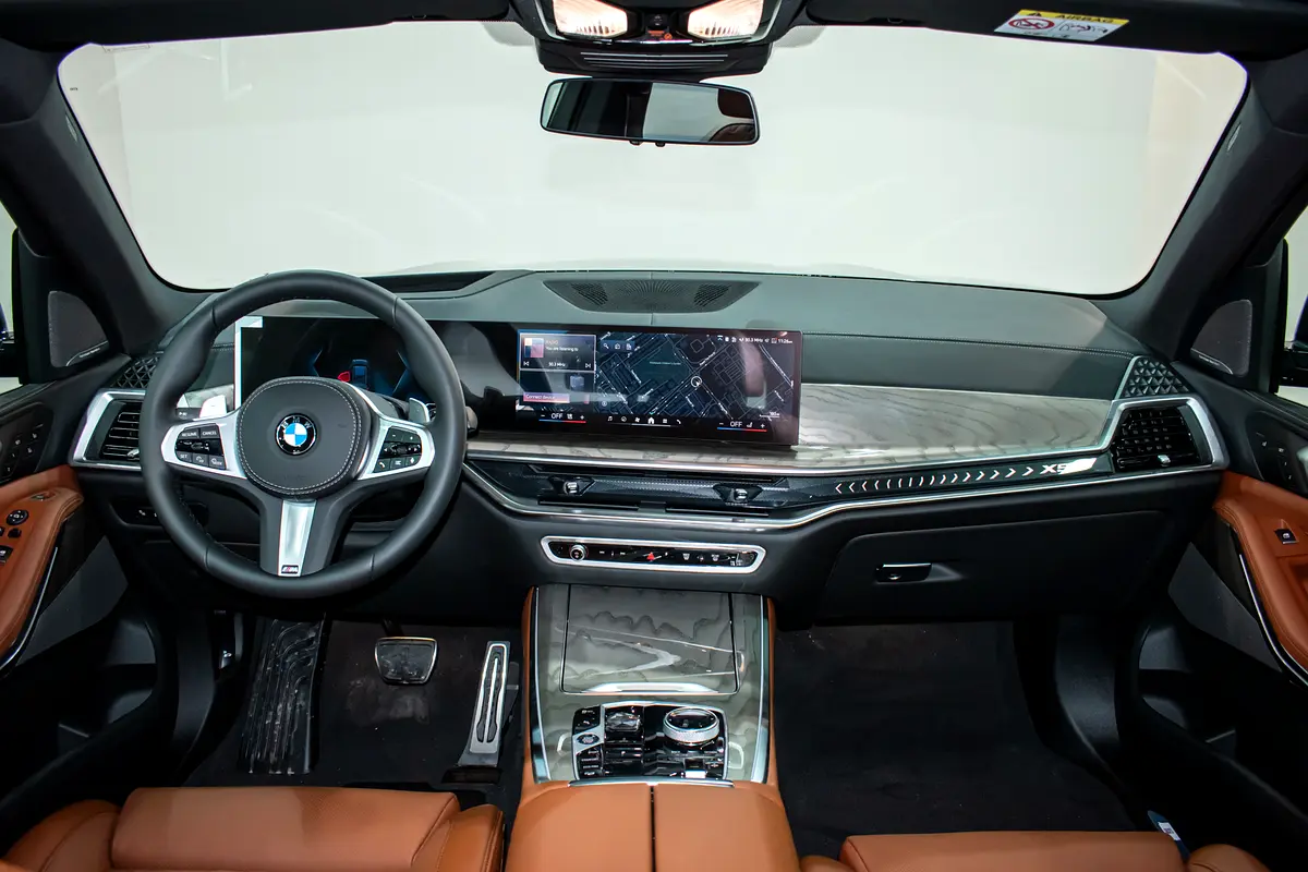 BMW X5 Xdrive 40i 2026 - photo 8 - Import Émirats | International Cars