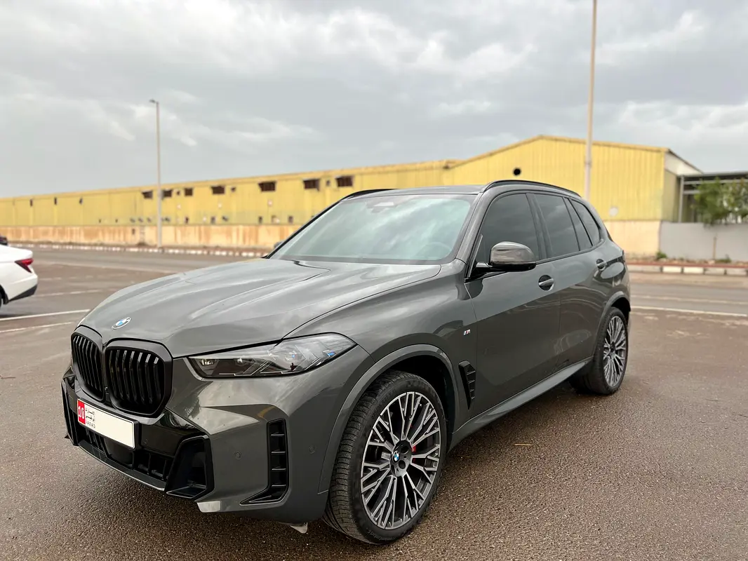 BMW X5 xDrive40i M Sport Pro 2024 - photo 4 - Import Émirats | International Cars