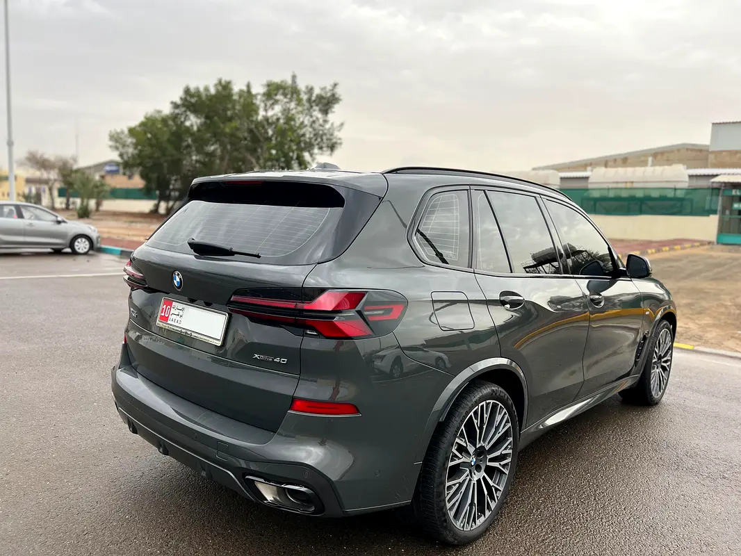BMW X5 xDrive40i M Sport Pro 2024 - photo 9 - Import Émirats | International Cars
