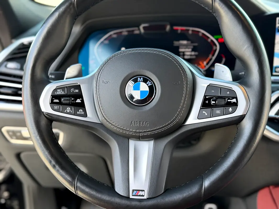 BMW X6 xDrive40i M Sport 2022 - photo 9 - Import Émirats | International Cars
