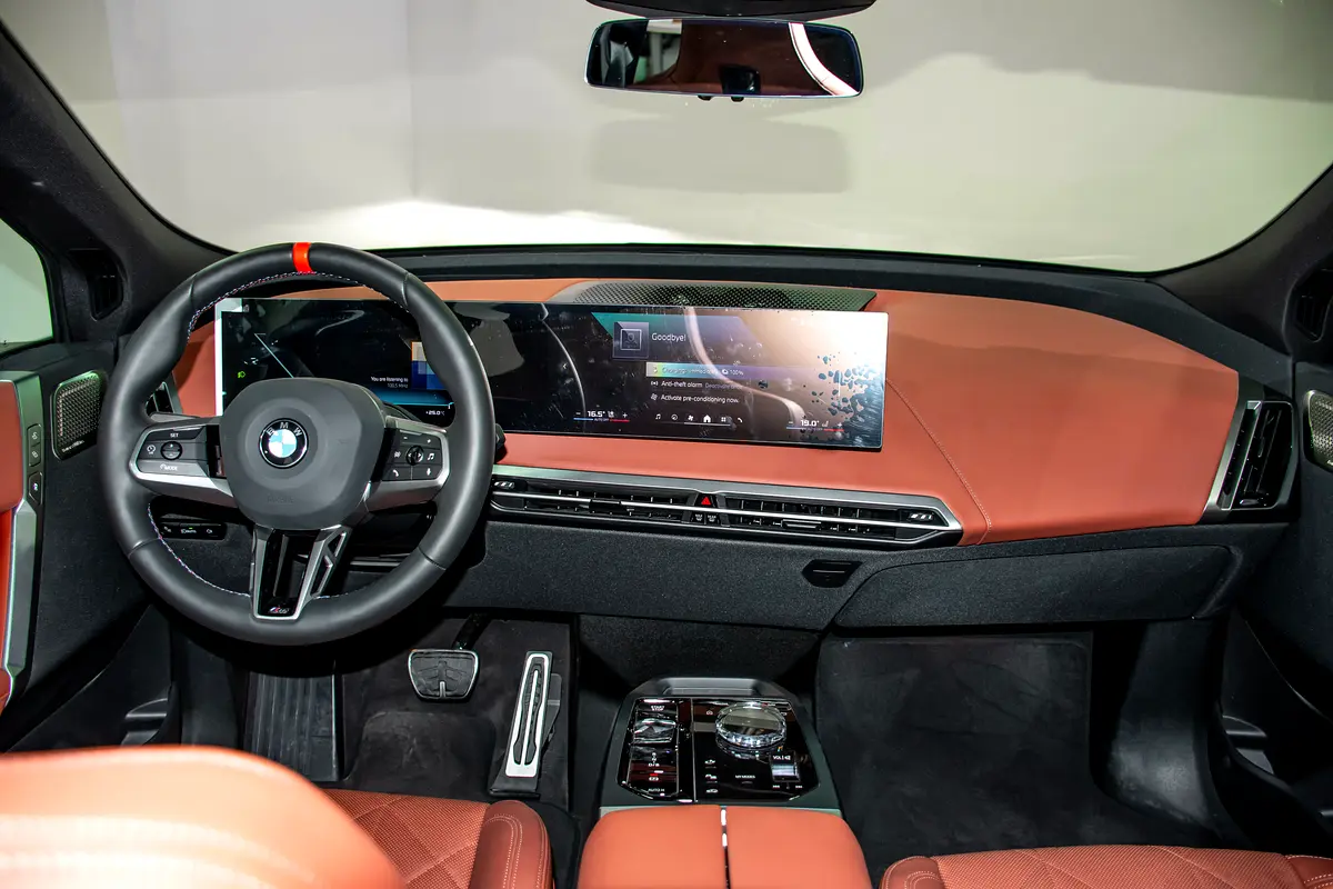 BMW iX Other 2026 - photo 8 - Import Émirats | International Cars
