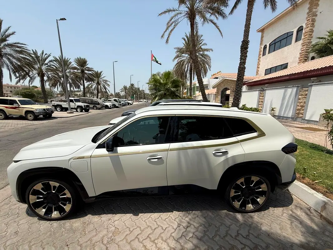 BMW XM 2023 - photo 2 - Import Émirats | International Cars