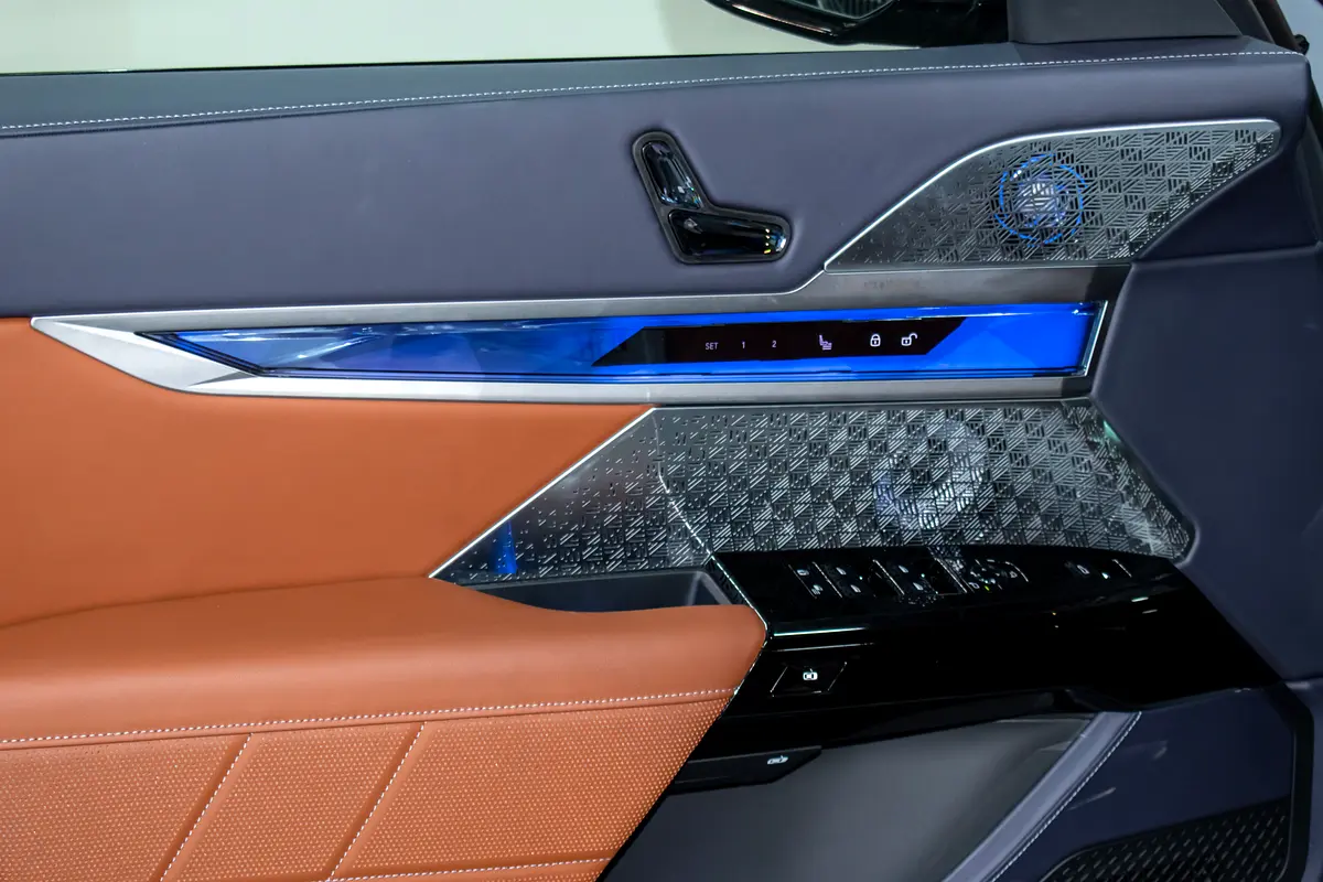 BMW i7 M70 xDrive 2026 - photo 12 - Import Émirats | International Cars