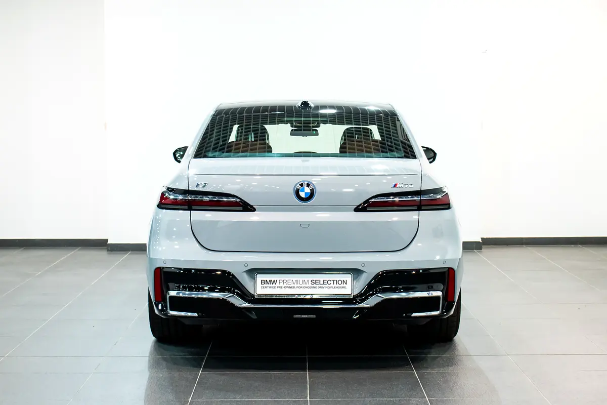 BMW i7 M70 xDrive 2026 - photo 5 - Import Émirats | International Cars