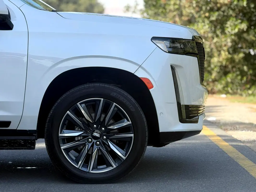 CADILLAC Escalade VIP Edition 2022 - photo 6 - Import Émirats | International Cars