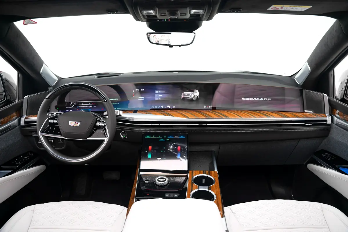 CADILLAC Escalade Sport Platinum 2025 - photo 6 - Import Émirats | International Cars