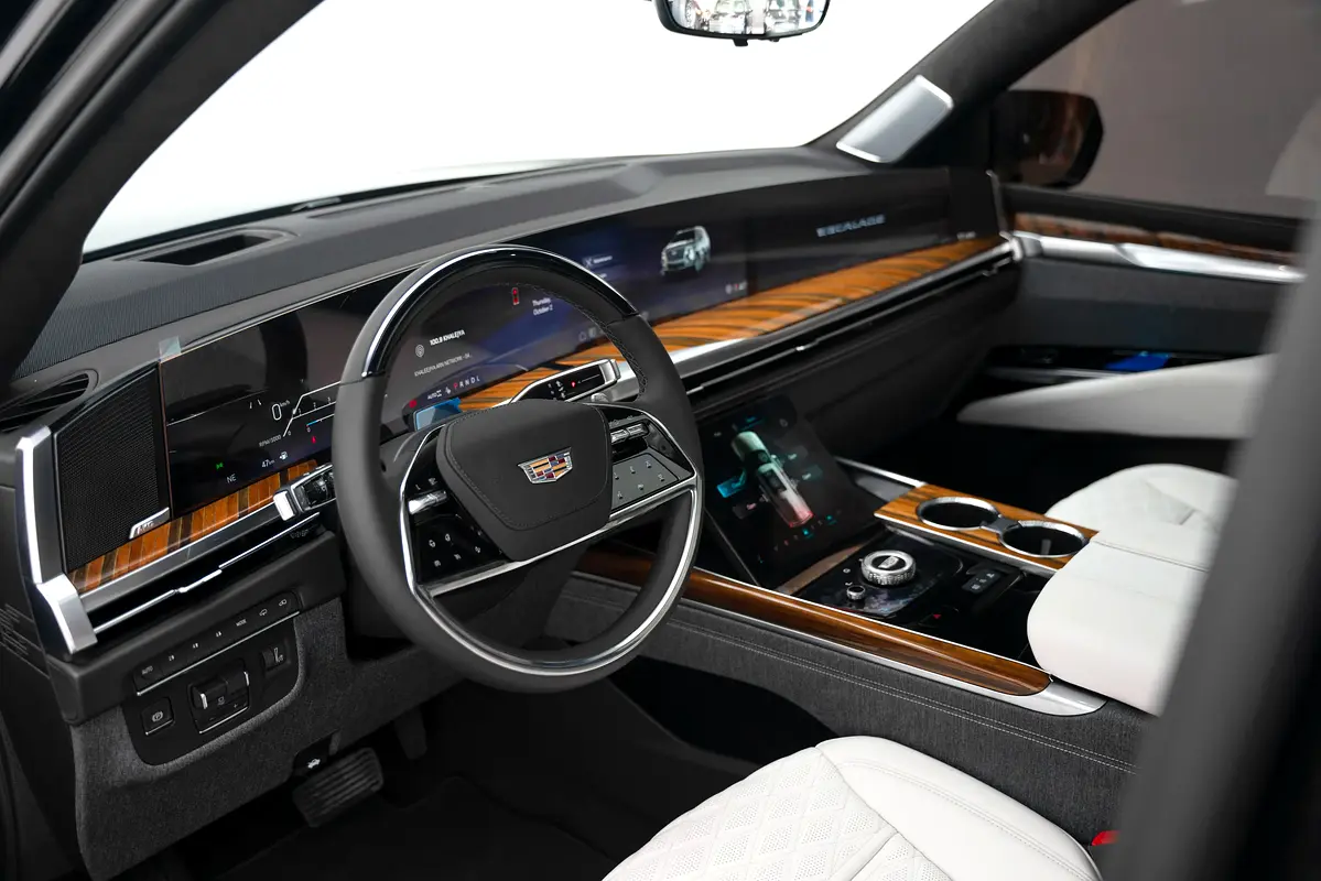 CADILLAC Escalade Sport Platinum 2025 - photo 7 - Import Émirats | International Cars