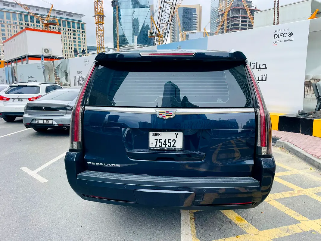 CADILLAC Escalade ESV Platinum 2018 - photo 11 - Import Émirats | International Cars