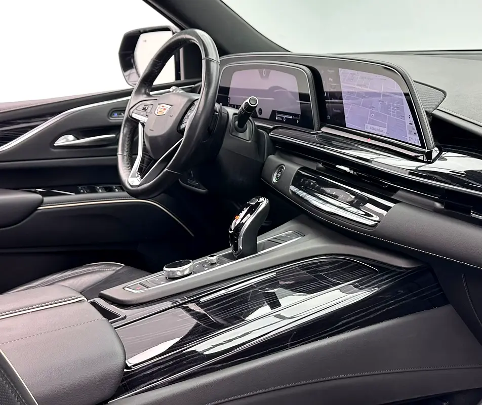 CADILLAC Escalade Sport 2023 - photo 12 - Import Émirats | International Cars