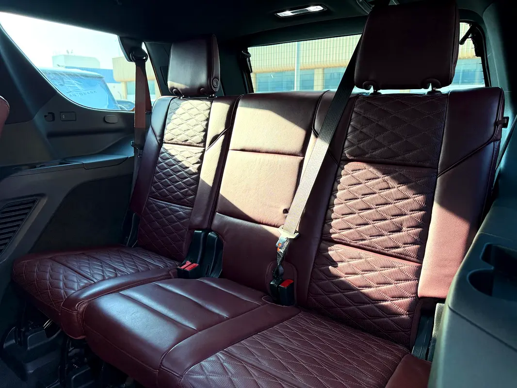 CADILLAC Escalade Sport Platinum 2025 - photo 11 - Import Émirats | International Cars