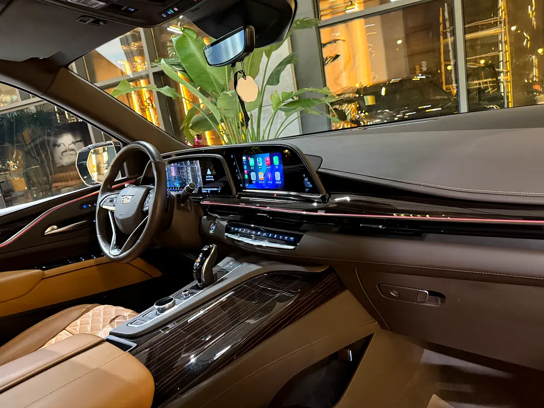 CADILLAC Escalade Sport 2023 - photo 6 - Import Émirats | International Cars