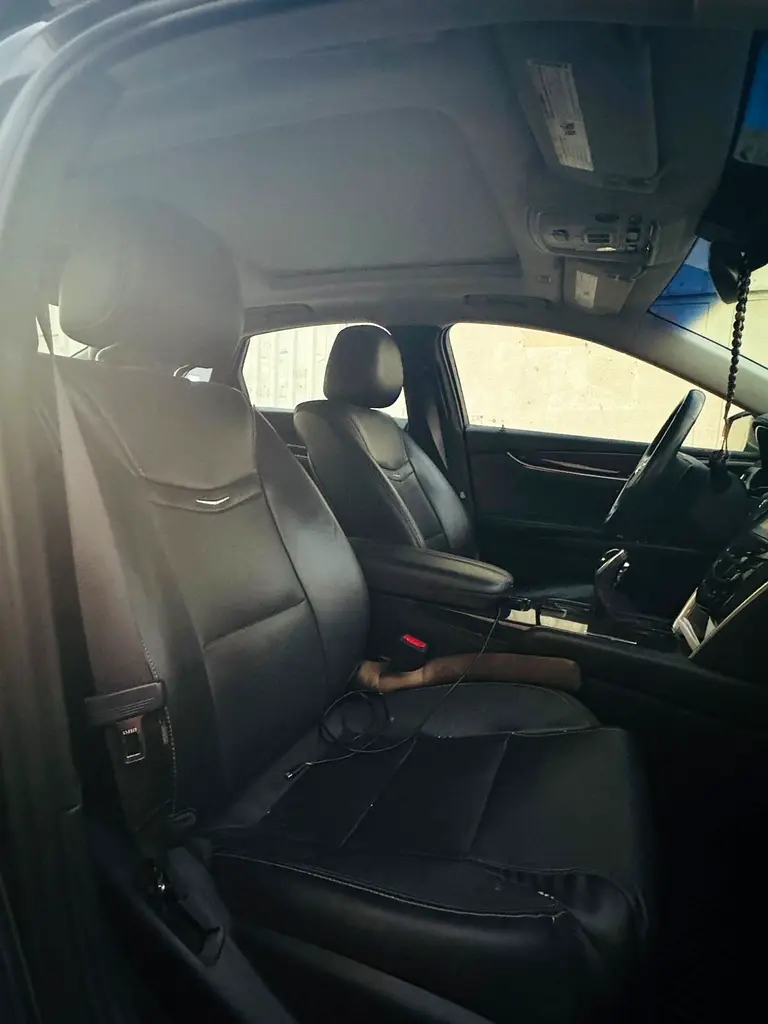 CADILLAC XTS Platinum 2017 - photo 8 - Import Émirats | International Cars