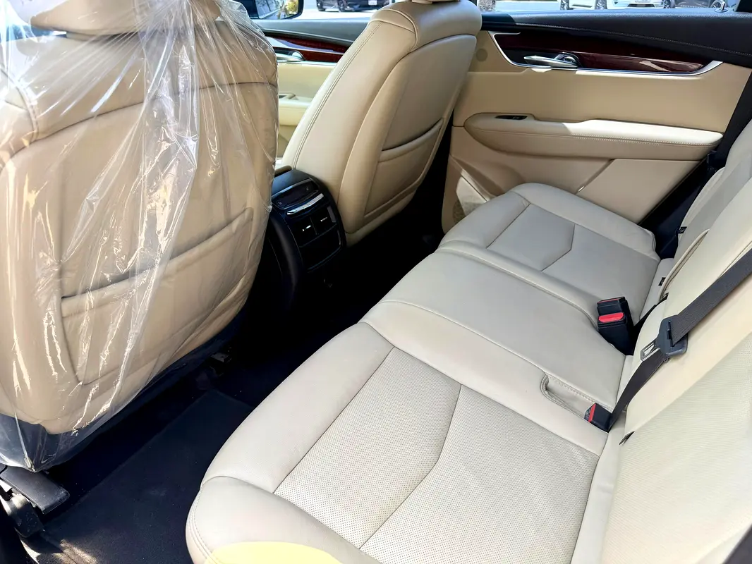 CADILLAC XT5 Premium Luxury 2019 - photo 12 - Import Émirats | International Cars