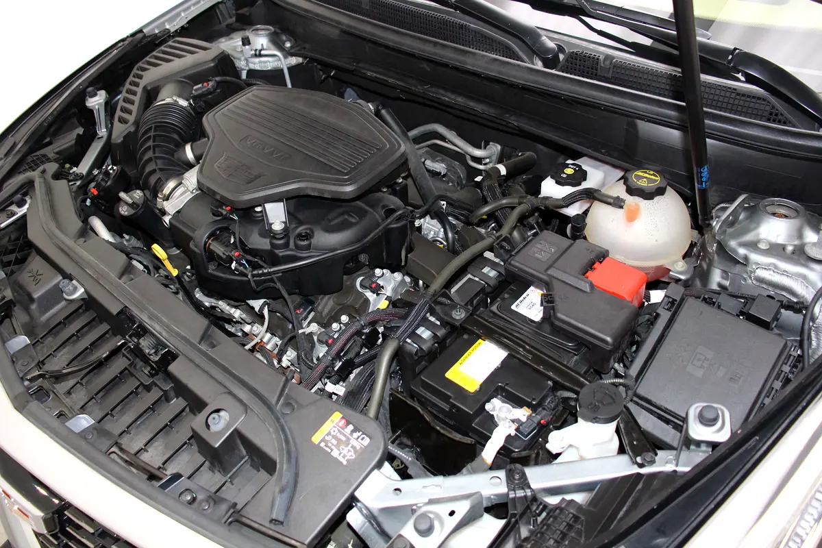 CADILLAC XT5 Platinum AWD 2024 - photo 7 - Import Émirats | International Cars