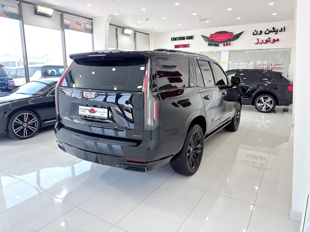 CADILLAC Escalade 600 Black Edition 2022 - photo 10 - Import Émirats | International Cars