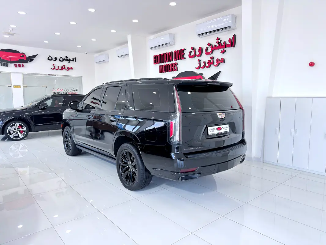 CADILLAC Escalade 600 Black Edition 2022 - photo 8 - Import Émirats | International Cars