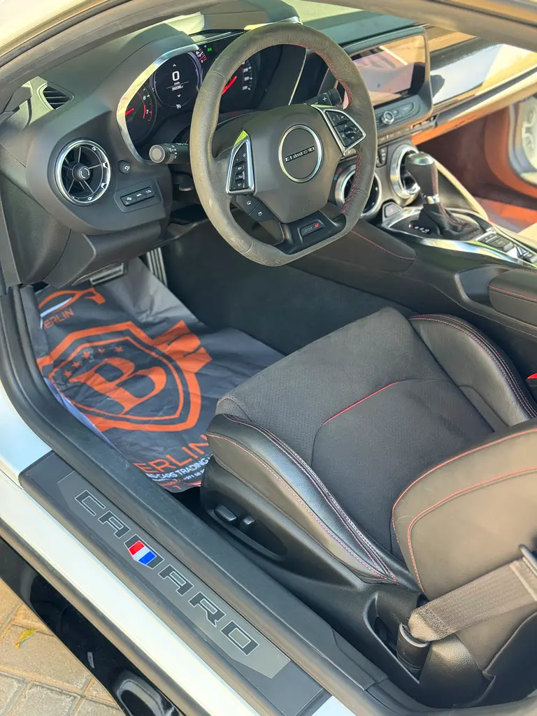 CHEVROLET Camaro ZL1 2022 - photo 12 - Import Émirats | International Cars