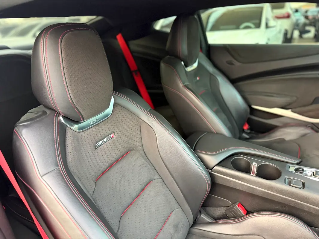 CHEVROLET Camaro ZL1 2020 - photo 12 - Import Émirats | International Cars