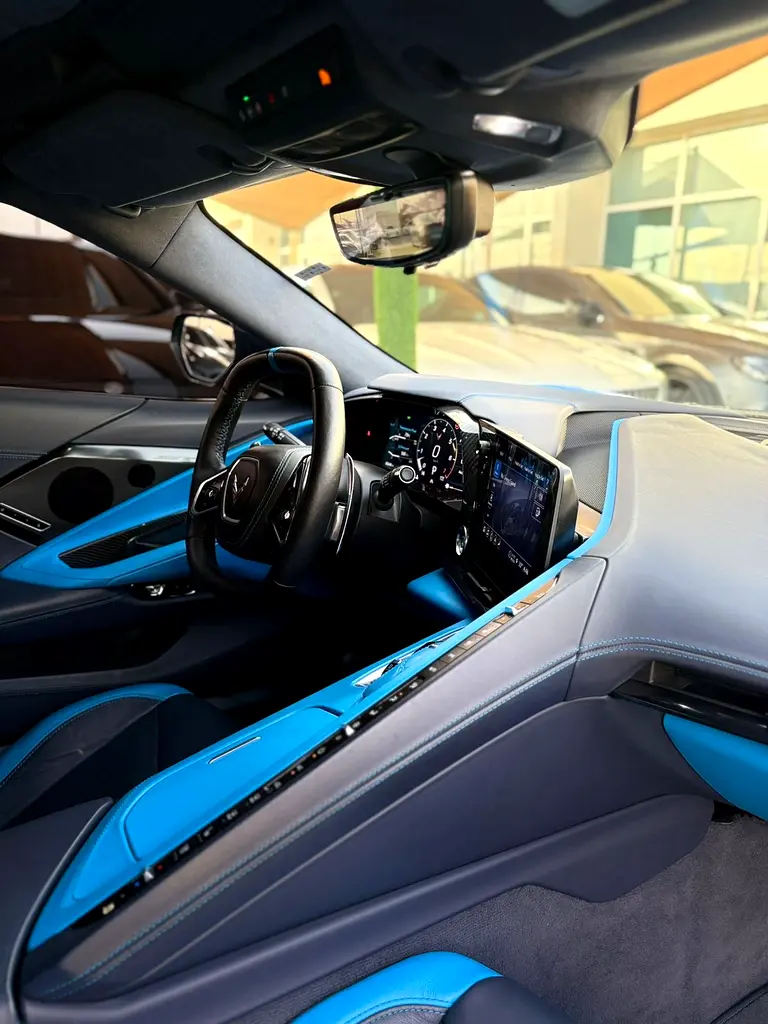 CHEVROLET Corvette C8 3LT 2023 - photo 11 - Import Émirats | International Cars