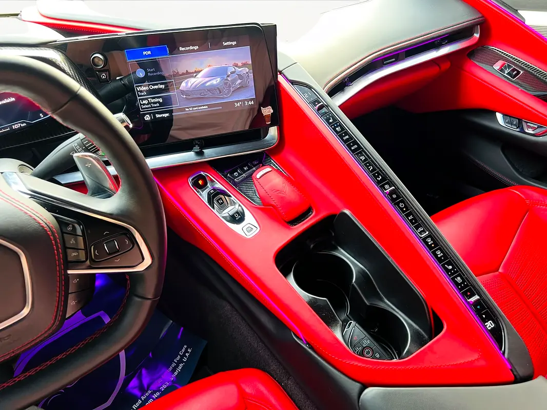 CHEVROLET Corvette C8 3LT 2024 - photo 12 - Import Émirats | International Cars