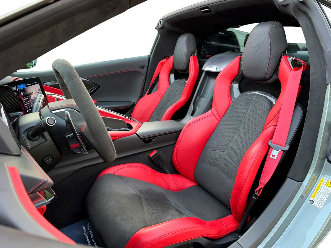 CHEVROLET Corvette 70th Anniversary Edition 2023 - photo 8 - Import Émirats | International Cars