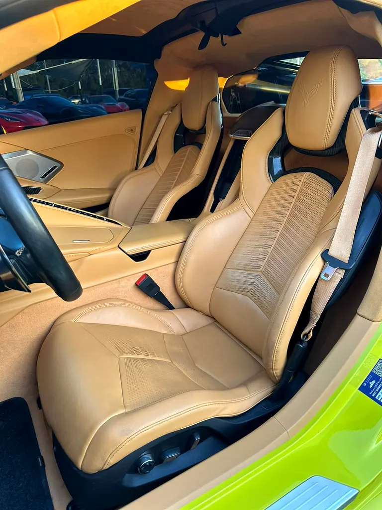 CHEVROLET Corvette C8 3LT 2021 - photo 10 - Import Émirats | International Cars