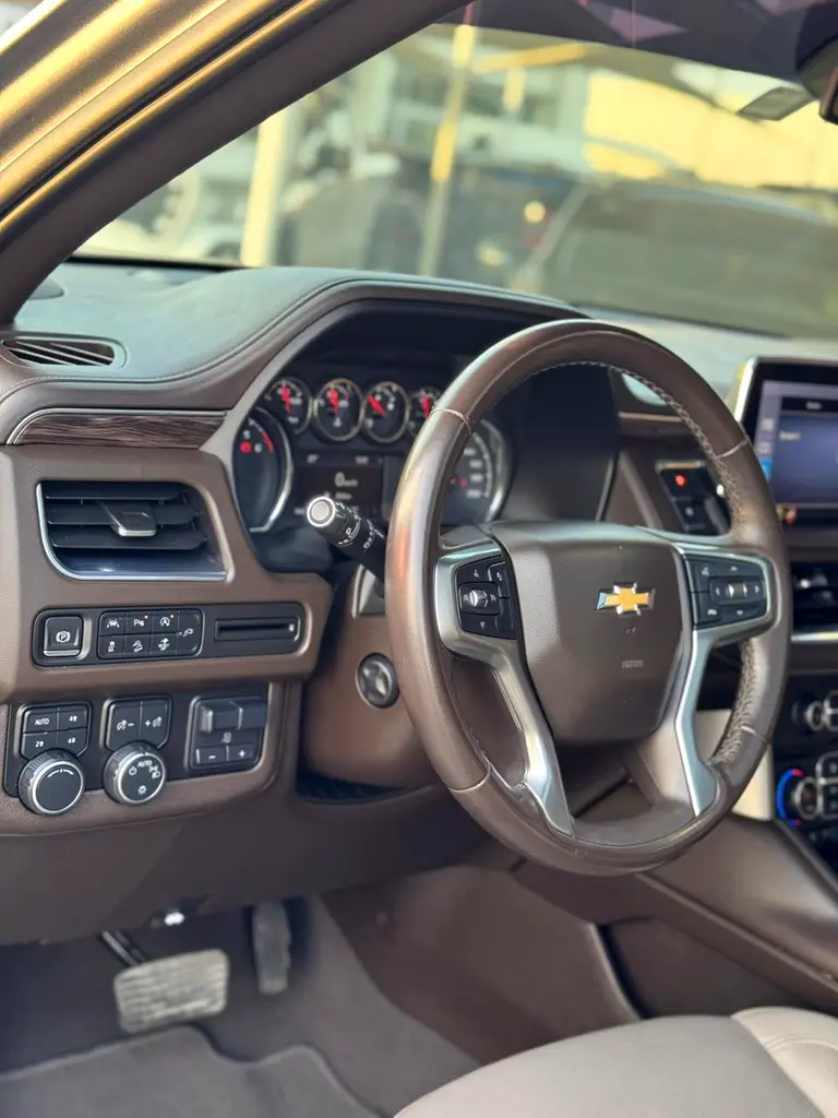 CHEVROLET Tahoe LT 2021 - photo 12 - Import Émirats | International Cars