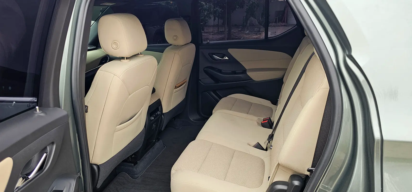 CHEVROLET Traverse LT 2023 - photo 3 - Import Émirats | International Cars