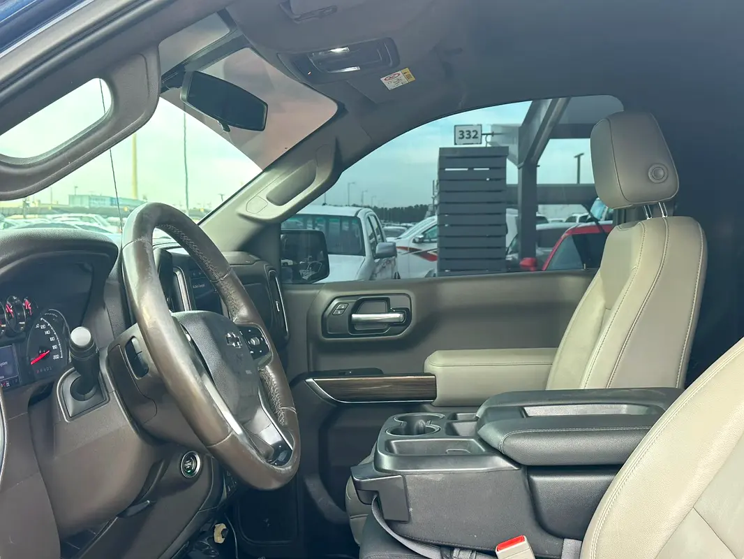 CHEVROLET Silverado RST 2019 - photo 10 - Import Émirats | International Cars